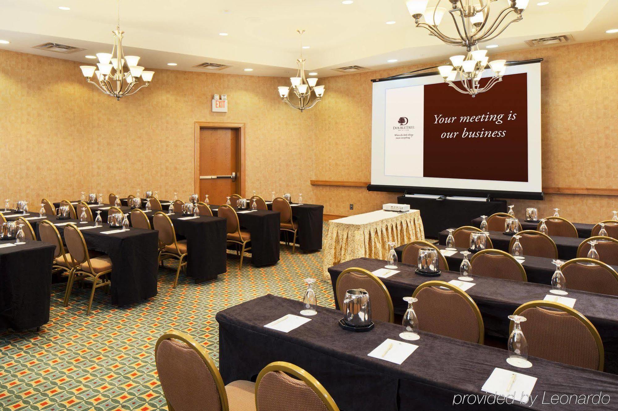 Doubletree By Hilton Rochester Hotel 3*